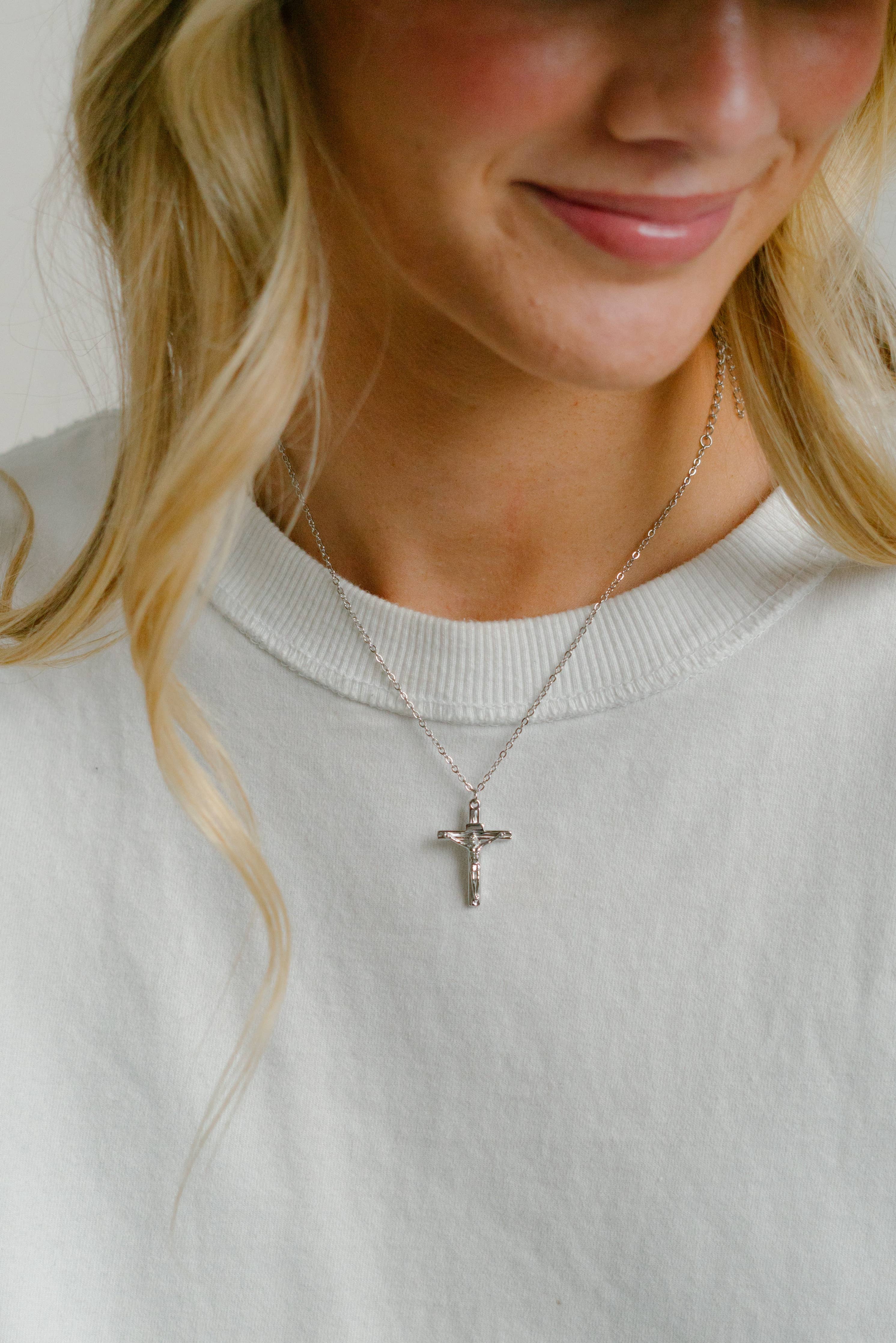 Cross Pendant Necklace